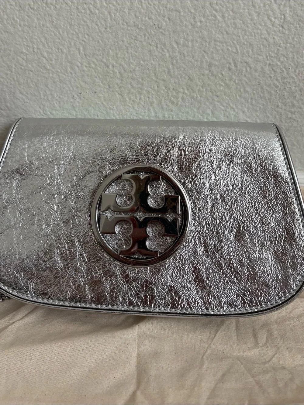 EUC Tory Burch Reva Metallic Silver Chain Clutch Bag with Logo Accent